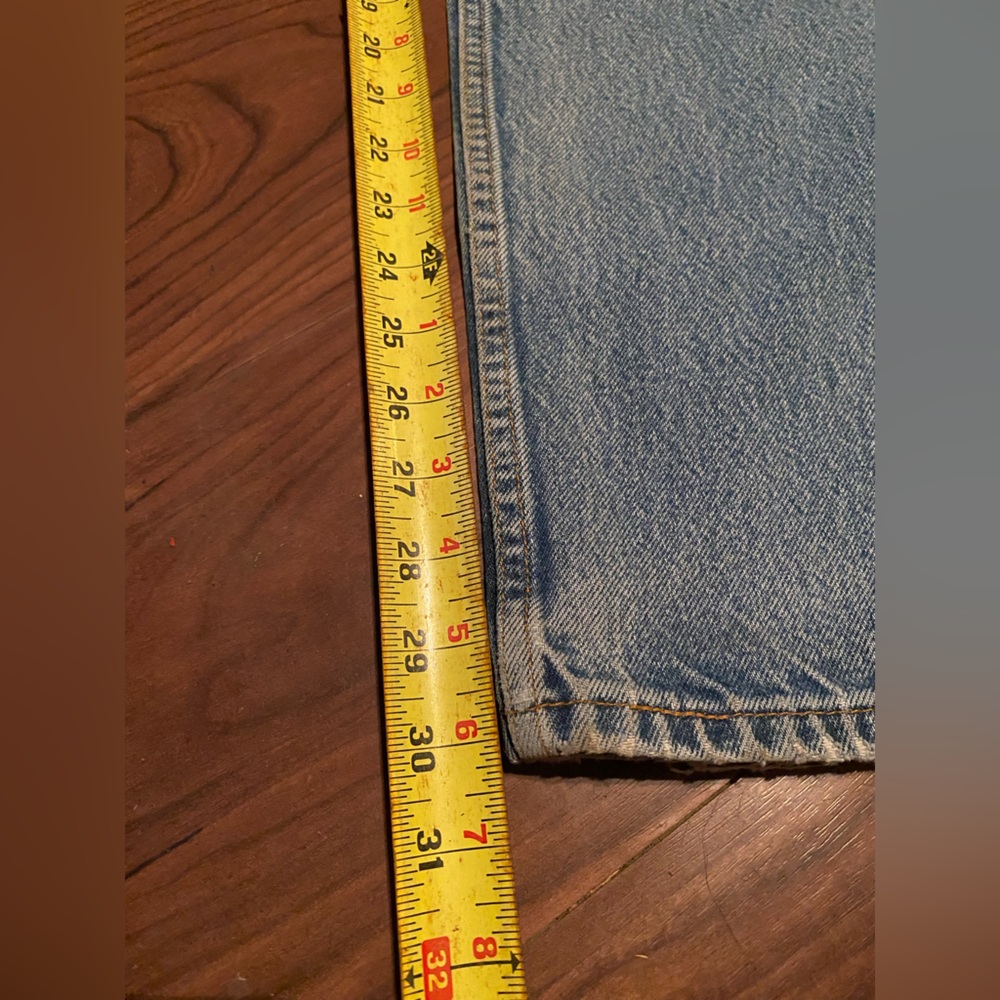 Vintage Levis Jeans Mens 34X32 Distressed Light Wash Relaxed Straight Leg Y2K - Picture 15 of 15